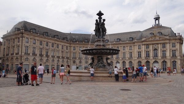 LA GIRONDE...(un peu partout dans ce département) 06a4060f