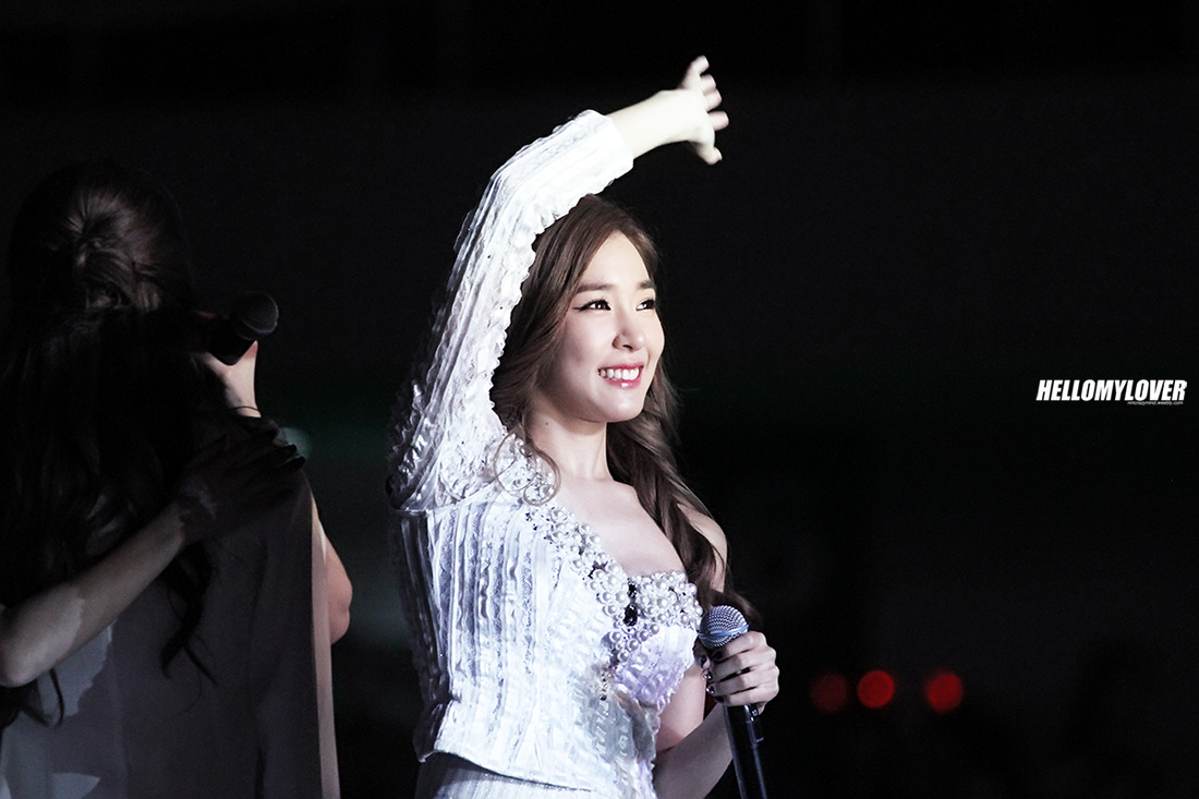 [PIC][17-10-2014]SNSD khởi hành đi Thượng Hải – Trung Quốc để tham dự "SMTOWN LIVE WORLD TOUR IV IN SHANGHAI" vào tối nay - Page 11 885901101