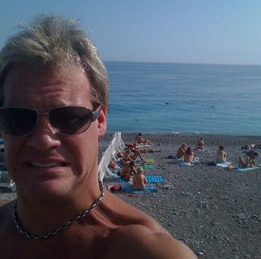 chris jericho avec une tete toujours aussi bizarre ^^ Jeribeach