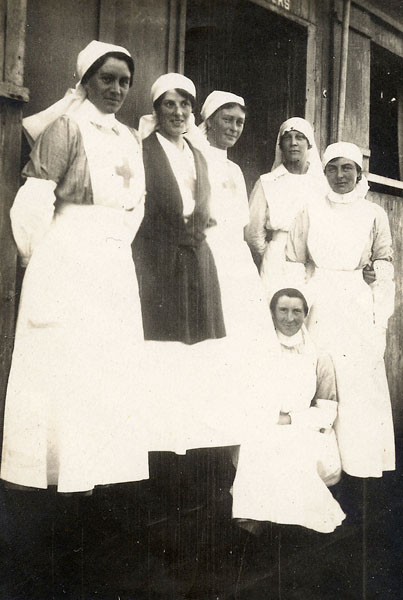 Les infirmières anglaises dans les hopitaux belges Boseinfirred