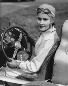 Genevra Delphine Mudge, la primera mujer piloto Genevra-Delphine-Mudge-237x300