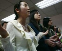 Em poucos anos 14% dos evangélicos desistiram das denominações e estão sem igreja Igreja-china-200x166