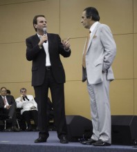 “Vai construir igreja assim no inferno”, diz Eduardo Paes ao pastor Silas Malafaia, durante inauguração do nova sede da Assembleia de Deus Vitória em Cristo ADVEC9-198x220