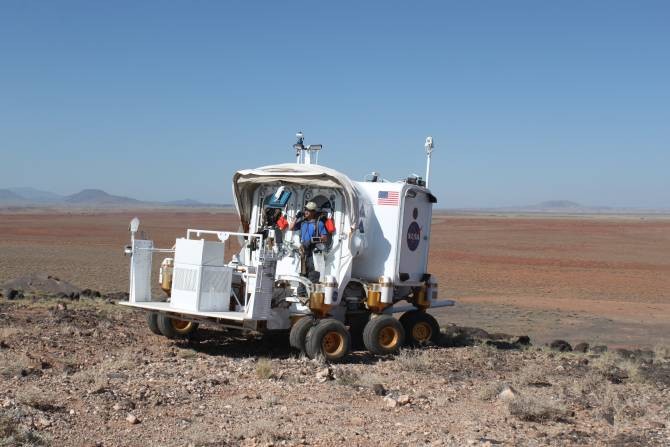 Simulaciones a bordo de un asteroide Img_4423