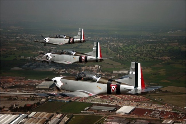 Pilatus PC-7 Fuerza Aerea Mexicana. - Página 28 Eef601aa39925a4afd2b1b4028e42cab