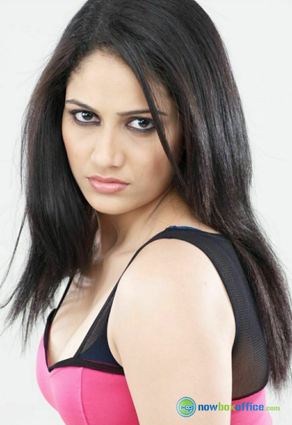 صور رائعة للممثلة Komal Sharma Komal-Sharma-Photoshoot-Stills-21