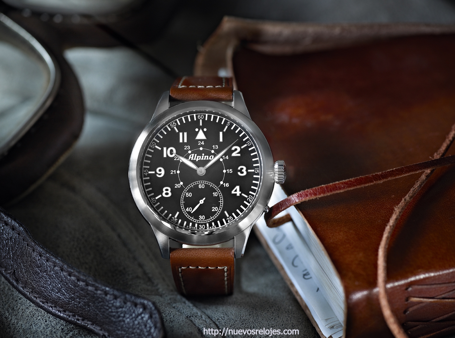 Alpina Alpina_Geneve_Heritage_Pilot_AL-435LB4SH6_02