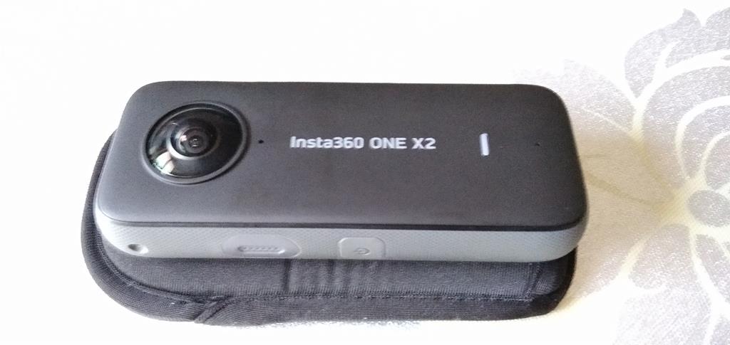 Insta 360 One X2 - Camera d'action 360 degrés Insta-01