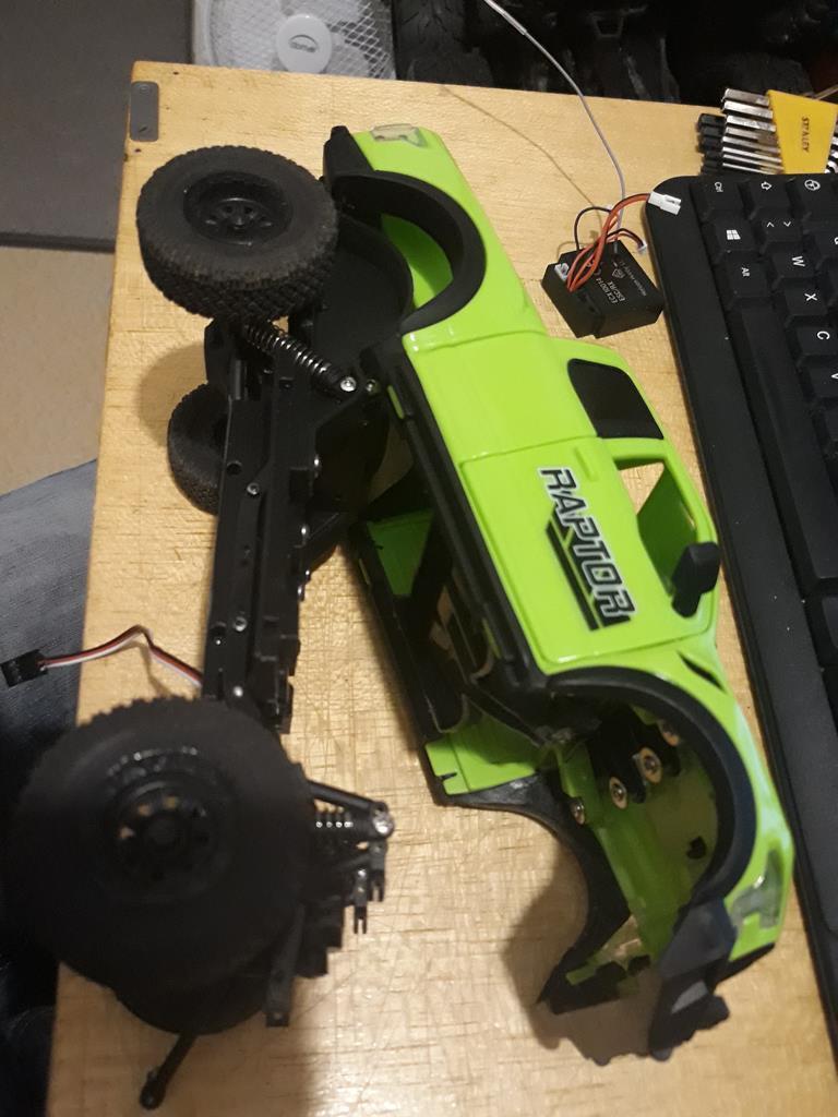 ECX Barrage 1/24 F150 raptor 40