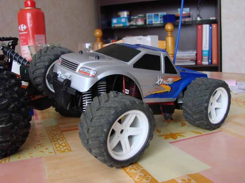 1/18. Transformation XT Monster en XT Crawler. 07