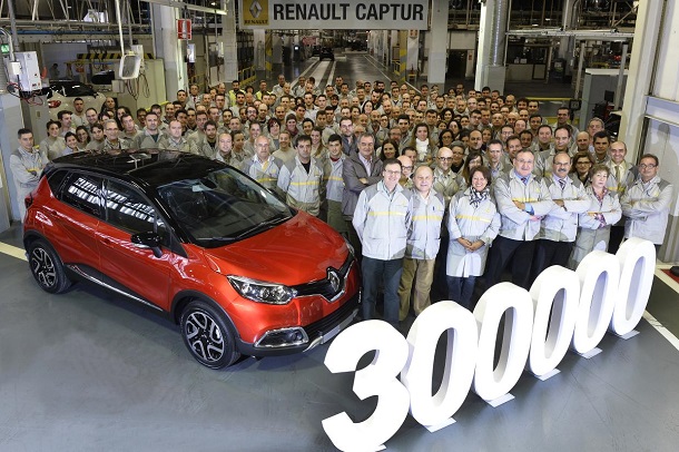 2013 - [Renault] Captur [J87] - Page 20 Captur_HH_300