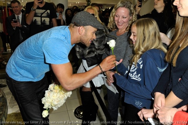 Kellan Lutz en la presentación de la colección de Primavera de Abbot+Main AaaO2bGO