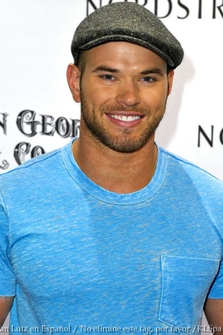 Kellan Lutz en la presentación de la colección de Primavera de Abbot+Main AaaolEk5