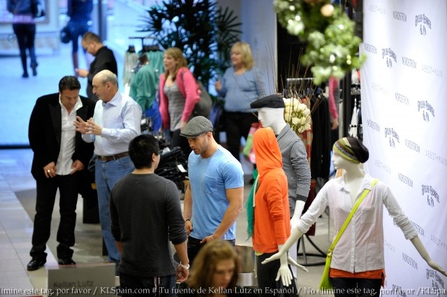 Kellan Lutz en la presentación de la colección de Primavera de Abbot+Main Aaax6FAM