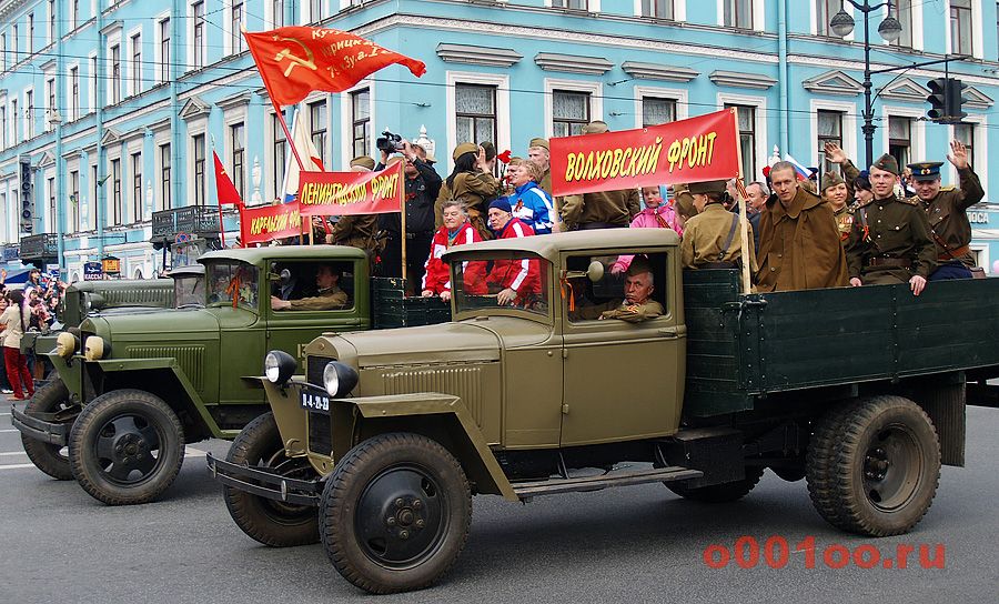 parade militaire dans le monde O001ooru_9may_105