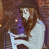 Leah Cooper Icondemilovatoblu51