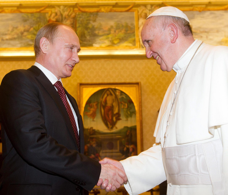 Le geste de Vladimir Poutine, qui a surpris le pape François 97a96064a48eb9e4bfe57331c2fe9a43