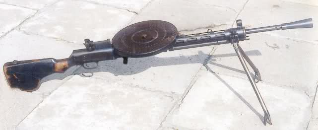Fusil mitrailleur soviétique DP mod 1927 2vct4qx