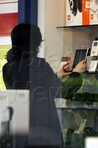 Michael Jackson shopping in Beverly Hills 8f4dto5