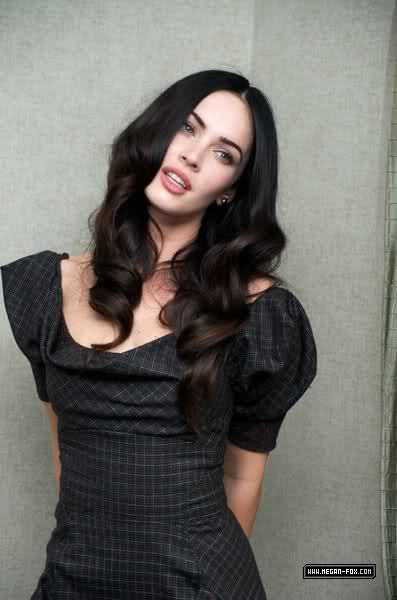 Megan Fox (Transformers) - Página 18 2hr03tt