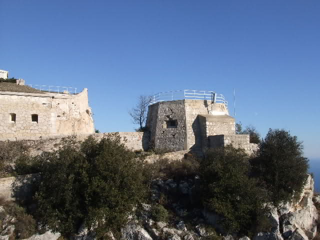 Radar mer, Tête de Chien (La Turbie, 06) Iv8u13