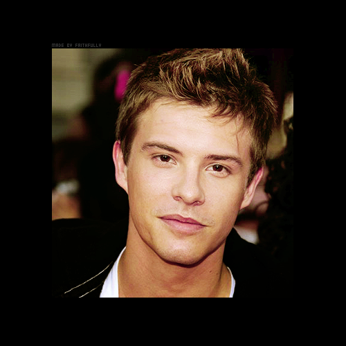 Réserve avatars Xavier Samuel 2v1kl6v