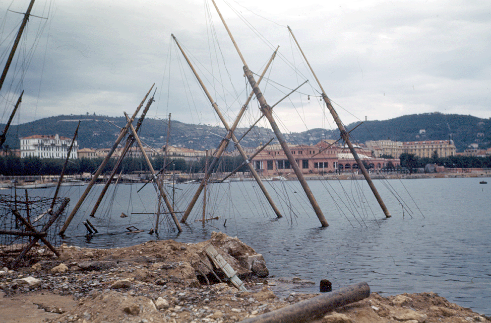 Destruction du port de Cannes (06) 256r6ls