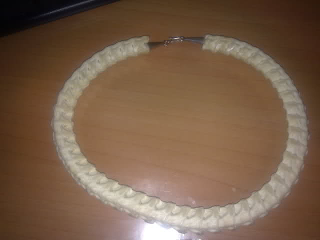 [VENDO] Collar de "hueso de serpiente" 2ef82rq