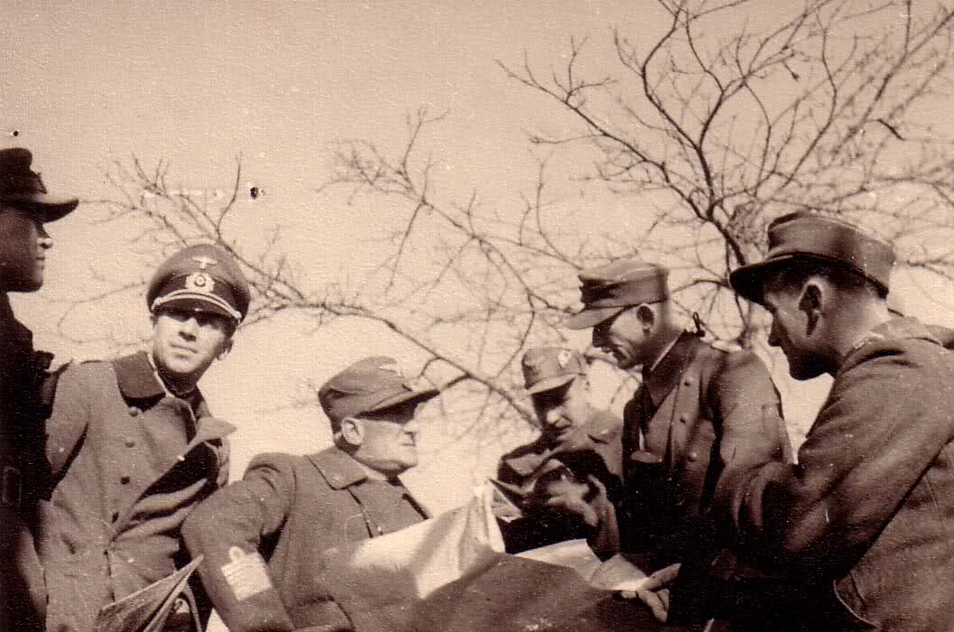 soldats de la République sociale italienne (sept. 1943 à avril 1945)  Bhevbq