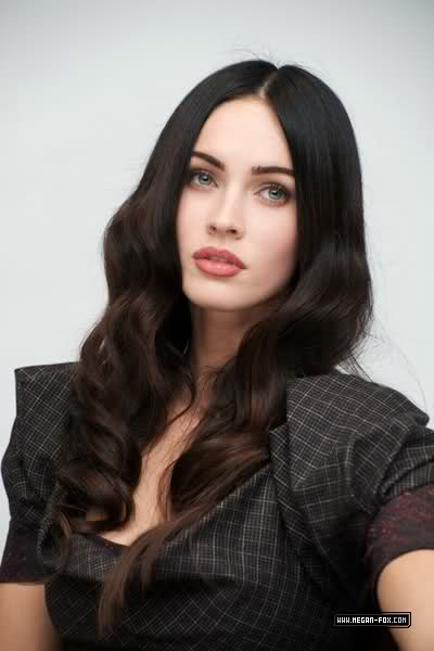 Megan Fox (Transformers) - Página 18 282gmcg