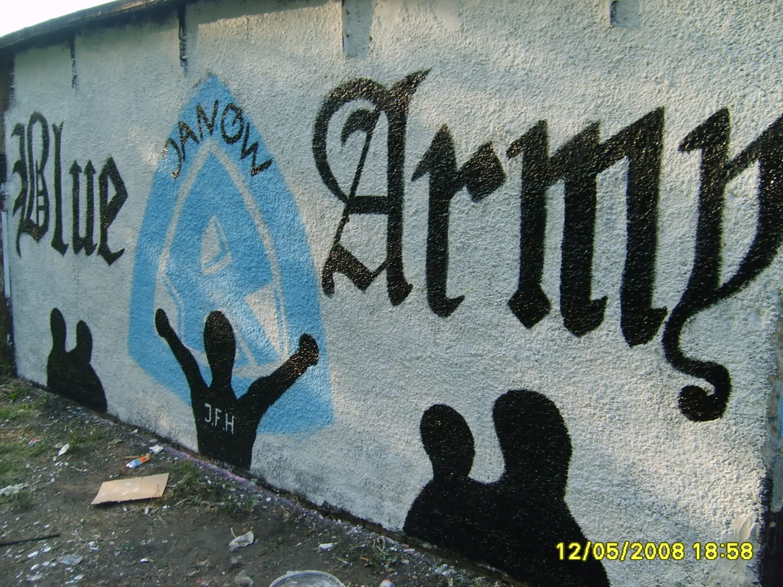 Ultras Grafitti - Page 2 2n99x55