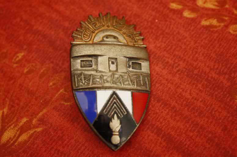 Ma collection d'insignes Maginot et bandes de bras. 2iawf9v