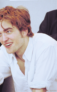 Robert Pattinson (L) 9a4pdk