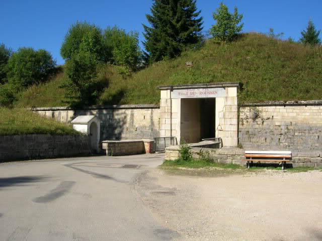 Stèles et monuments secteur "Les Rousses" JURA M79j7c