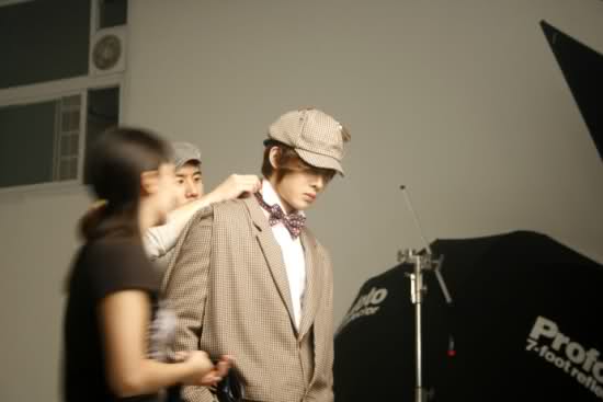 kim hyun joong en mvo sesion fotografica cute cute cute..!! 1qsdvd