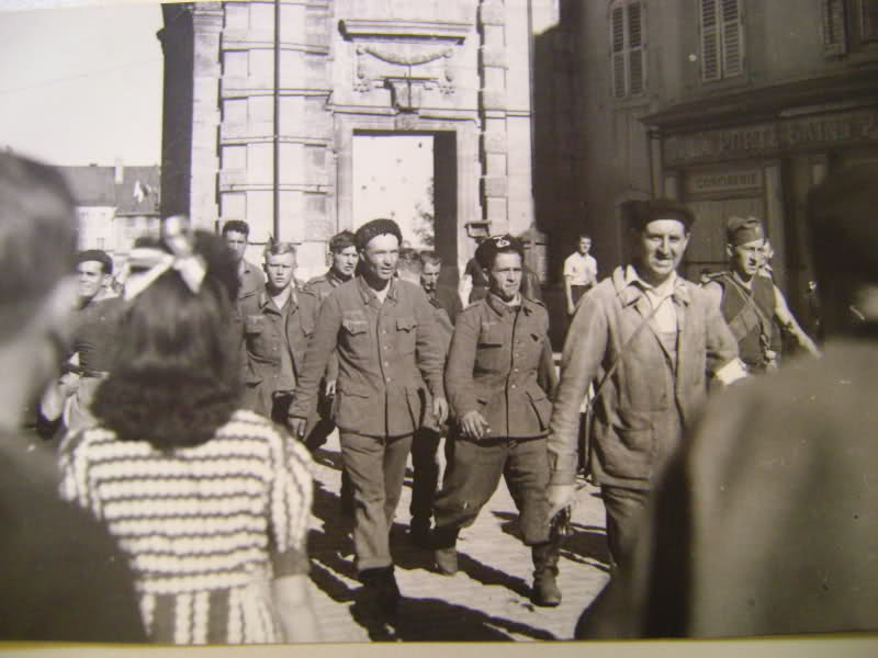 Pontarlier au cours de la 2° guerre et aujourd'hui. R1di0h