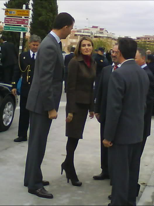 Letizia, Princesa de Asturias (Cont. Foro II) - Página 18 S2d45y