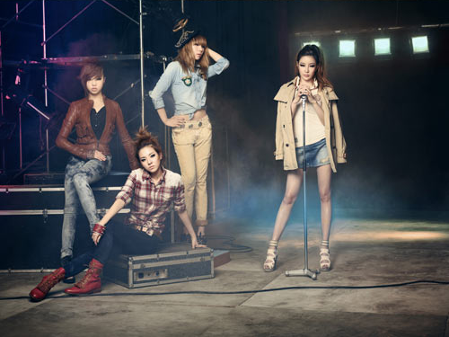 2NE1 for Beanpole Jeans Vrc2sn