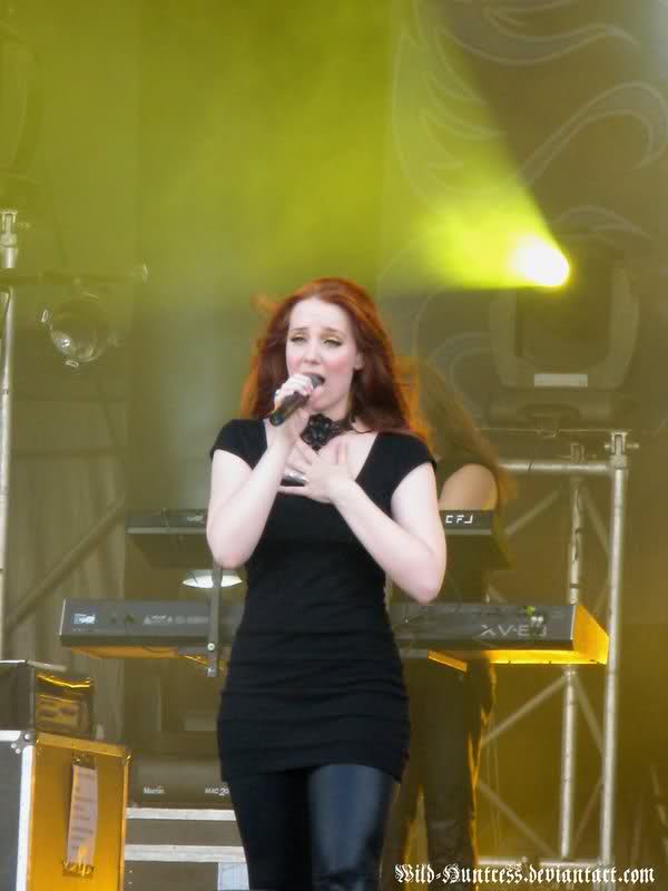 Fotos de Simone Simons - Página 23 2evrvqp