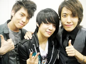 [091029] Donghae - Jonghyun - Amber, viene el trío de dinosaurios de la SM! 2dqlnb5