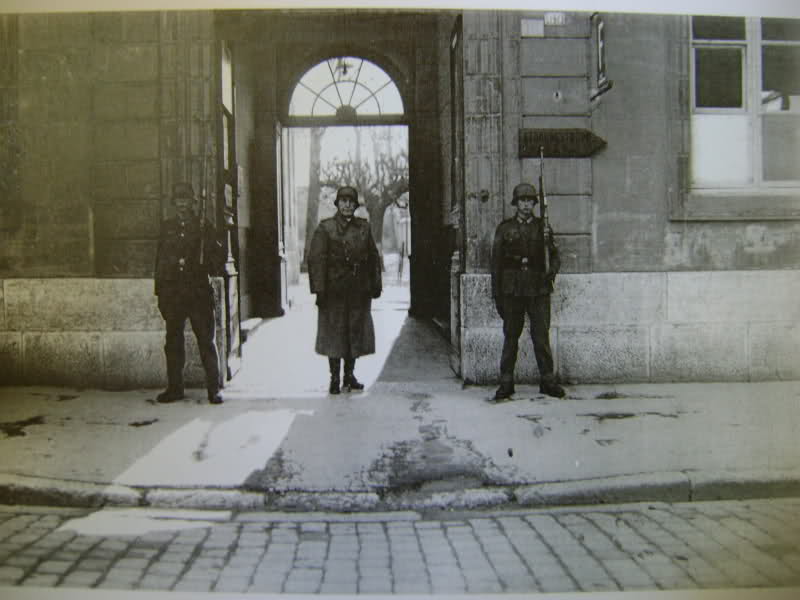 Pontarlier au cours de la 2° guerre et aujourd'hui. Vi0gf5