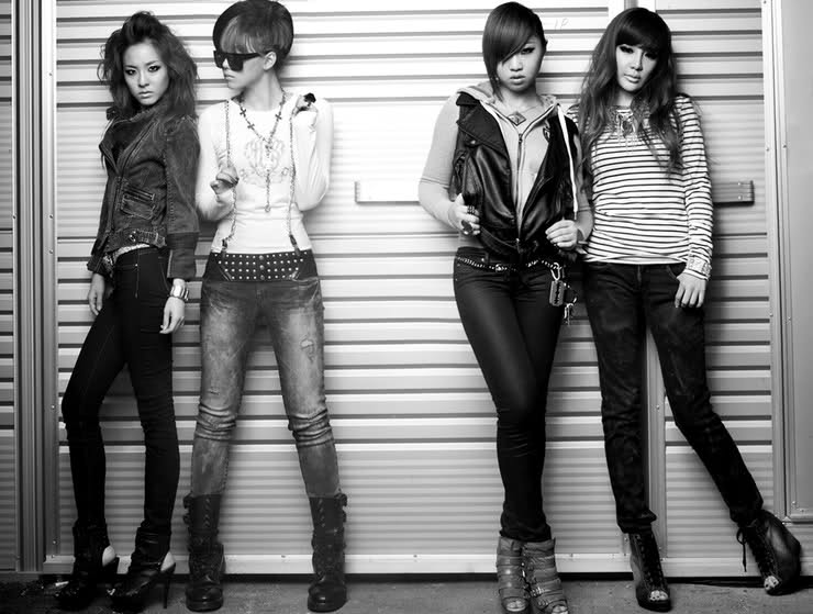 2NE1 for Beanpole Jeans 34q9zic