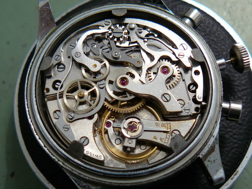 Universal Geneve Compax Chronograph Voorxc