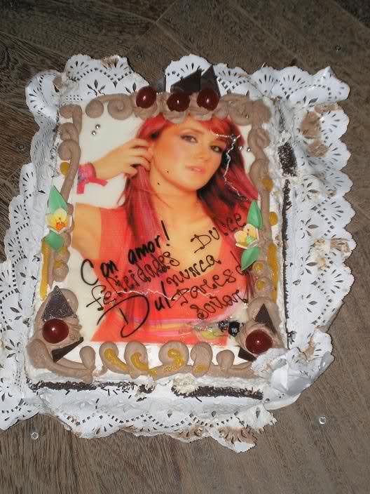 Dulce Maria - Roberta RBD - Page 3 29mtwkk