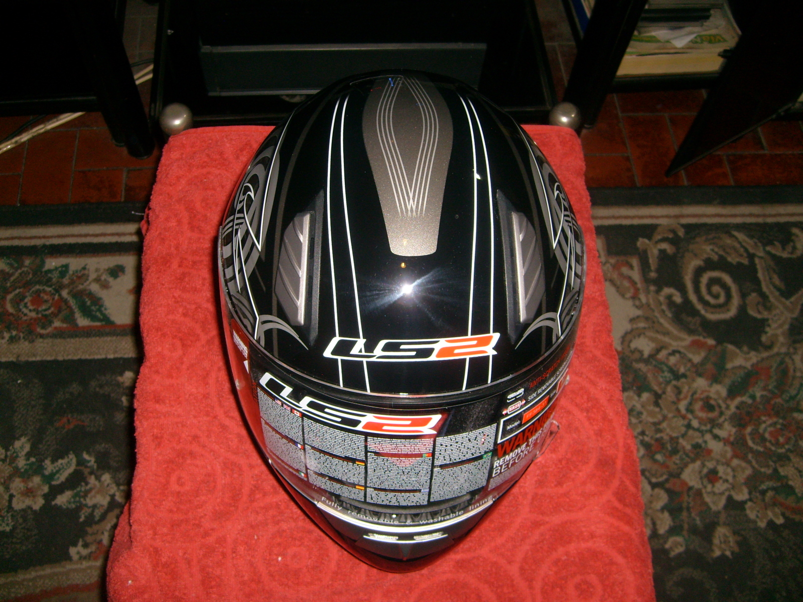 (VENDIDO) VENDO CASCO LS2 FF384 $1700 ZONA LANUS ESTE 2wda5ol