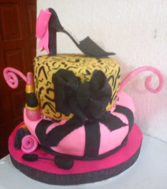 Torta Animal print, con zapato y cosmeticos y una mas de Cartera 35l7shy
