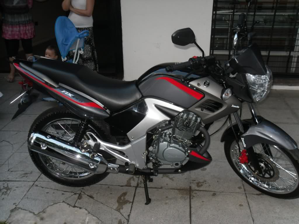 (VENDIDA) Vendo Zanella Rx 150r con 540 Km. $ 7.500 Jj77gz