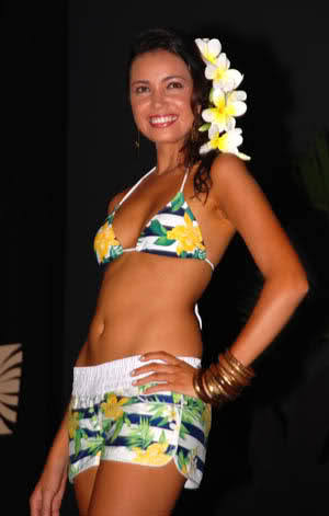 Miss Cook Islands 2009-Engara Melanie Amanda Gosselin 2ueo7bk