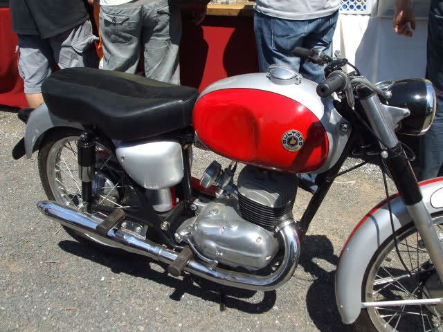 Fotos Bultaco Tralla 101 de 1959 conservada 2z9f9dk