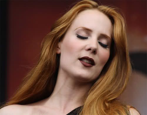 Fotos de Simone Simons - Página 32 35id2jr